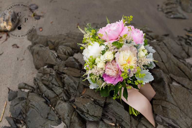 moonset-farm-maine-wedding-florals-ss