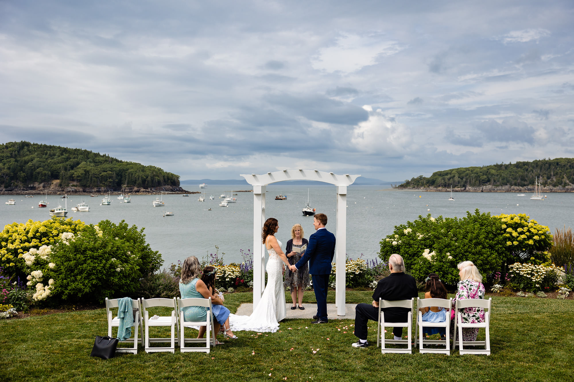 Jen & Kindle's Bar Harbor Inn elopement