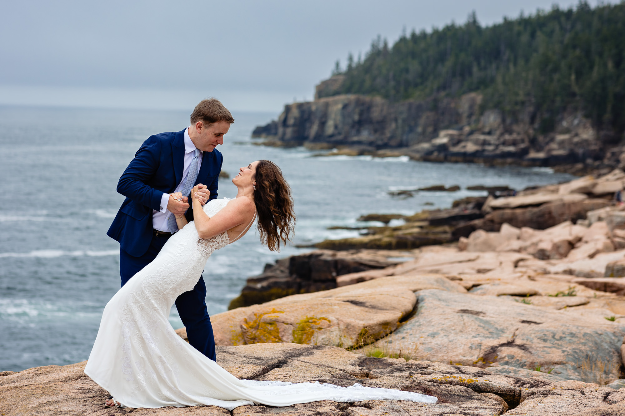 Jen & Kindle's Bar Harbor Inn elopement