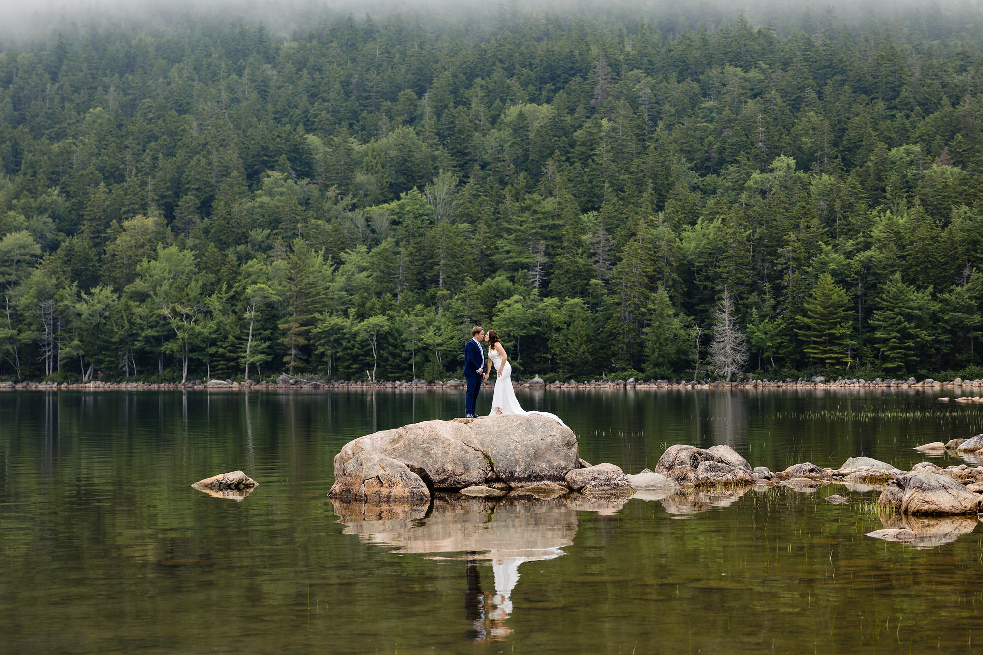 Jen & Kindle's Bar Harbor Inn elopement